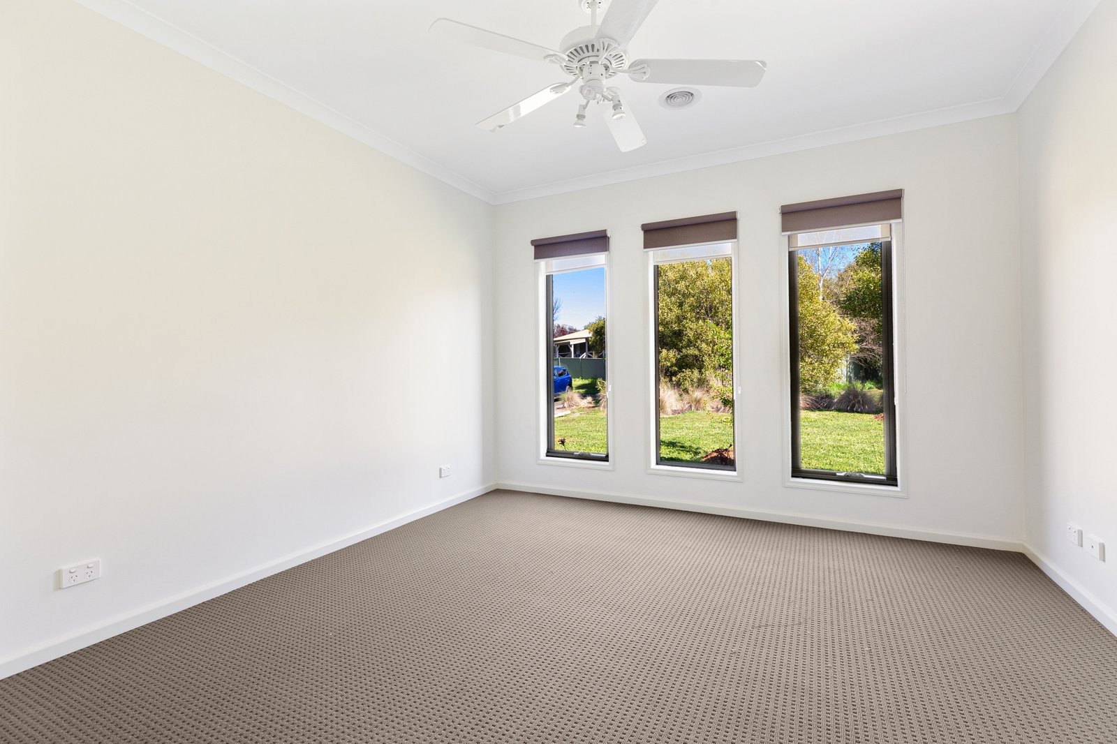 Real Estate and Property in 8 Mayfair Way, Kyneton, VIC