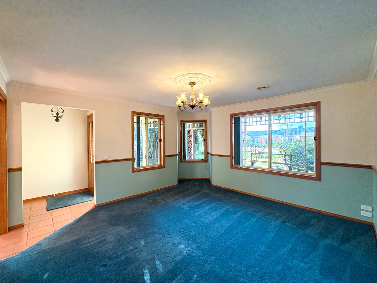 Gallery: 8 Mayfield Crescent