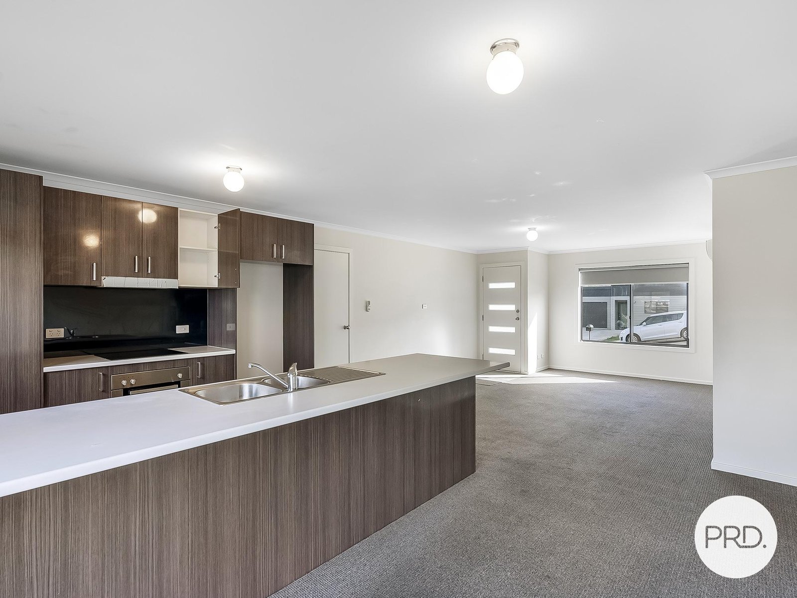 8 McGill Rise CLAREMONT 4