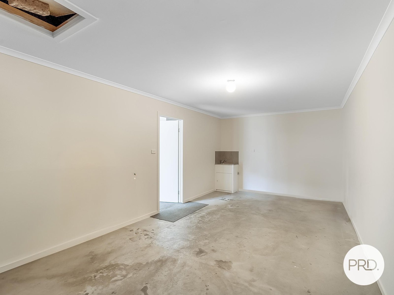 8 McGill Rise CLAREMONT 9
