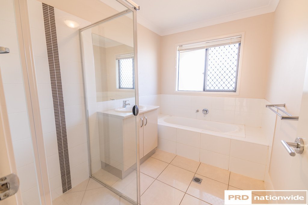 8 McKinlay Place TAMWORTH 8