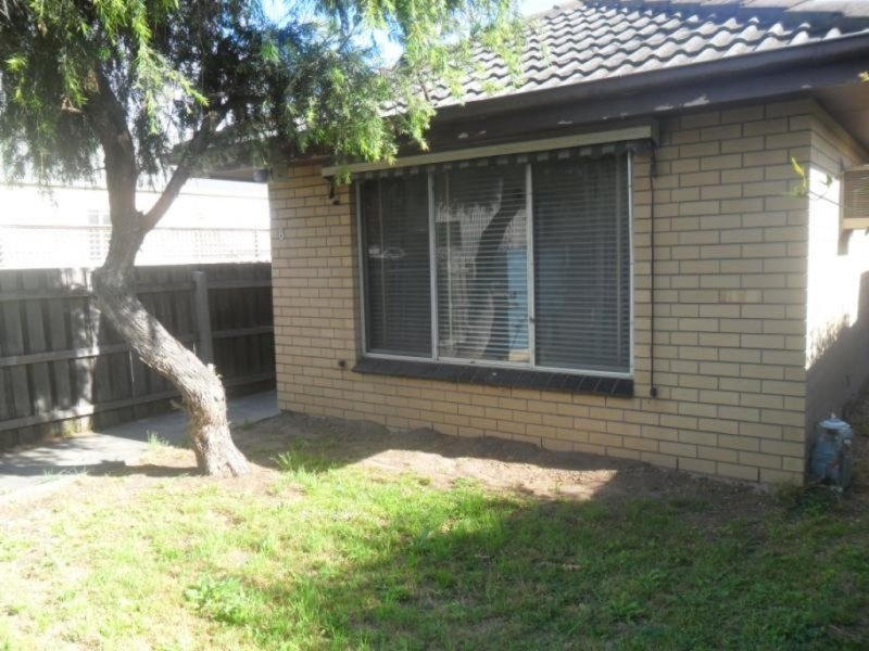 Photos: 8 McLister Street