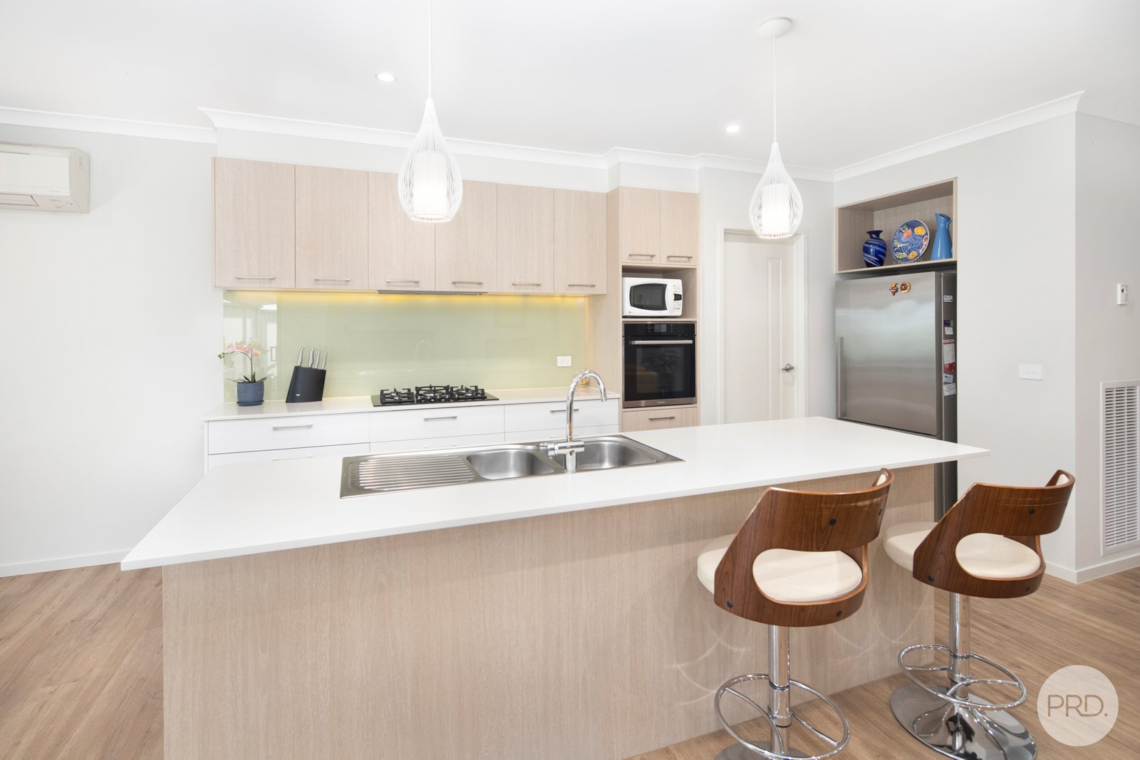 8 McManus Drive MOUNT PLEASANT 4