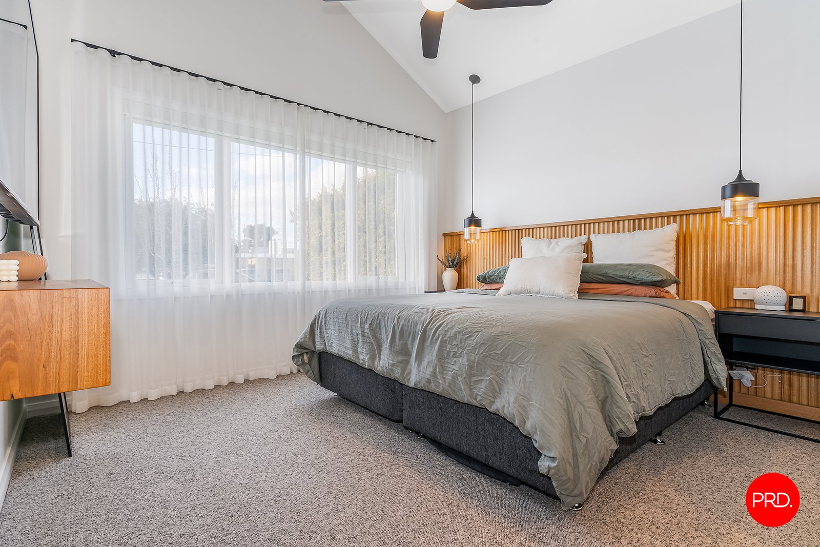 8 McMillan Street KENNINGTON 3