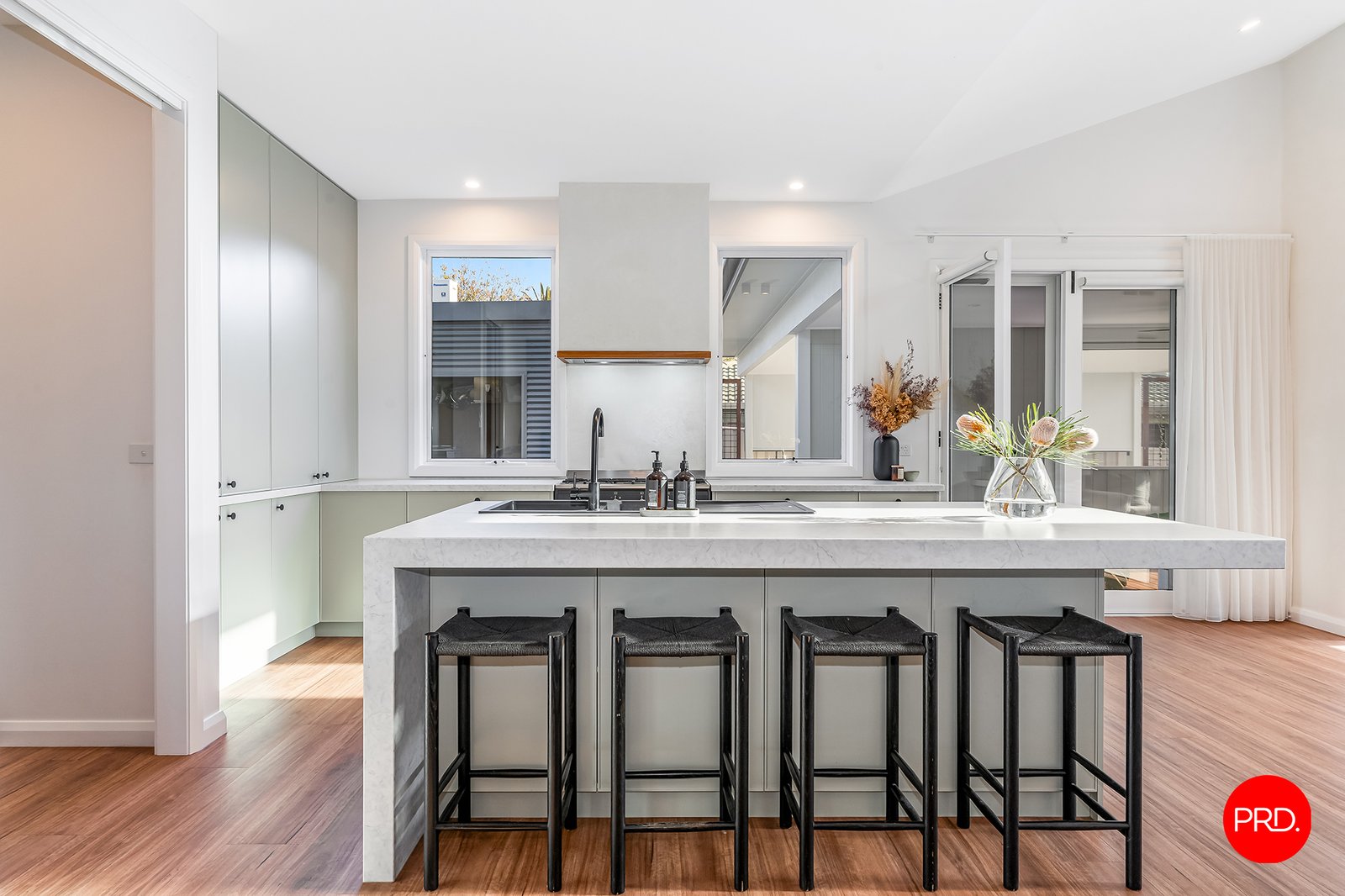 8 McMillan Street KENNINGTON 6