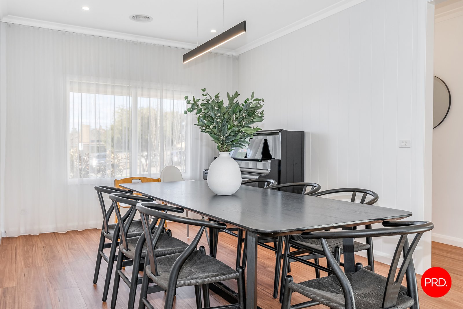 8 McMillan Street KENNINGTON 12