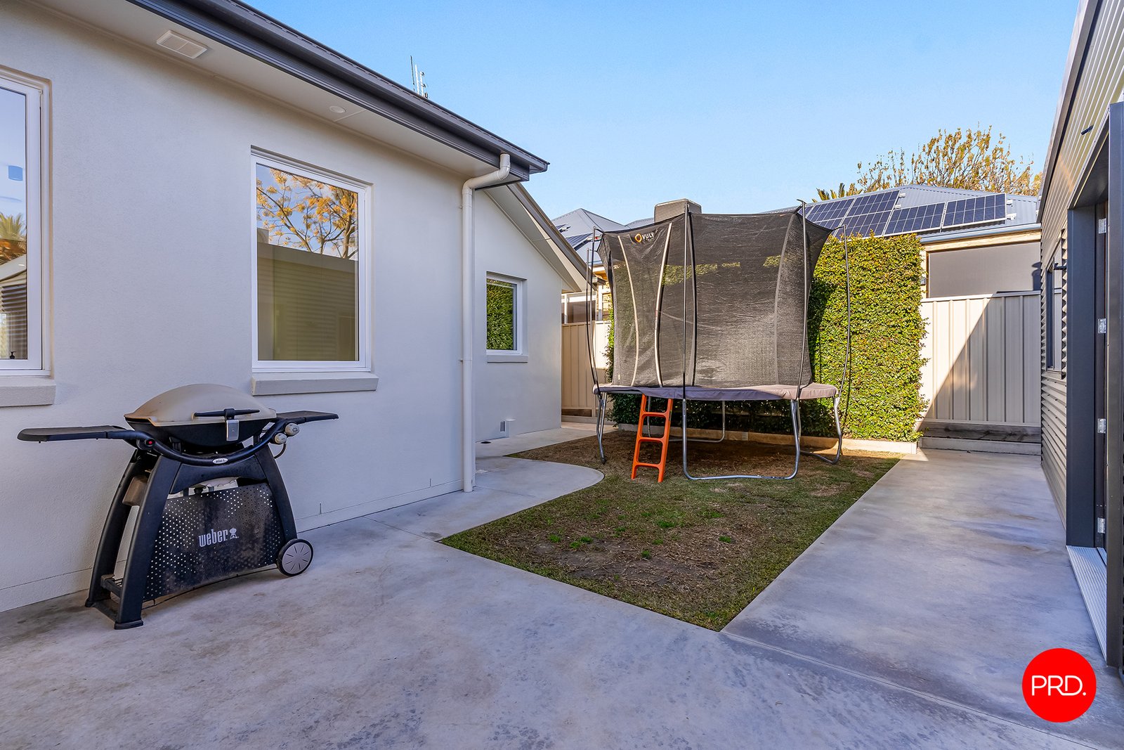 8 McMillan Street KENNINGTON 26