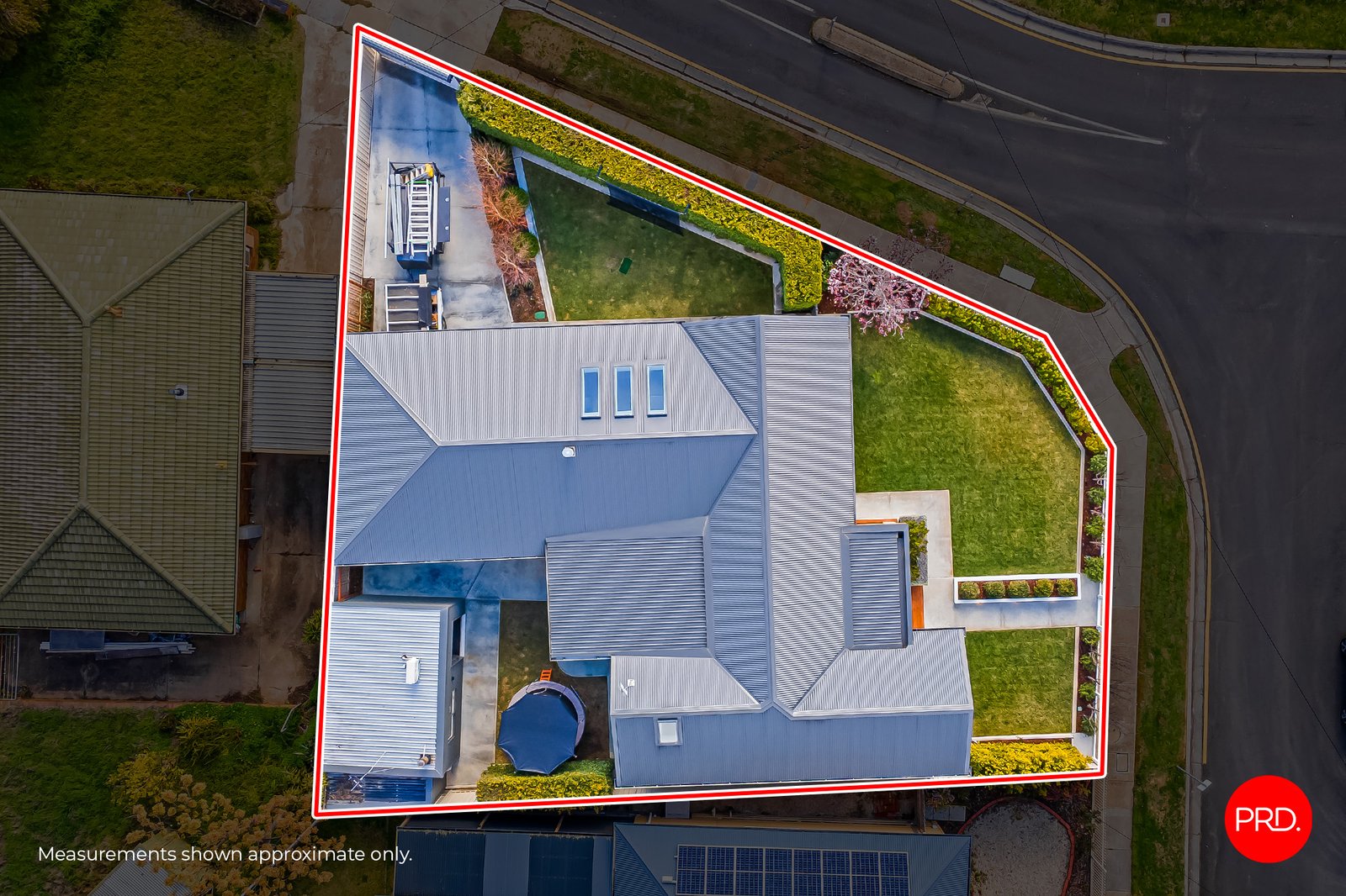 8 McMillan Street KENNINGTON 32