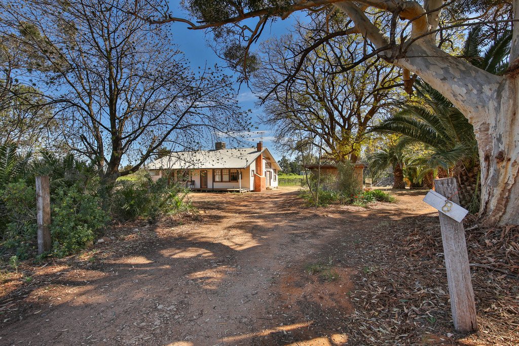 8 Mellis Street RED CLIFFS 1