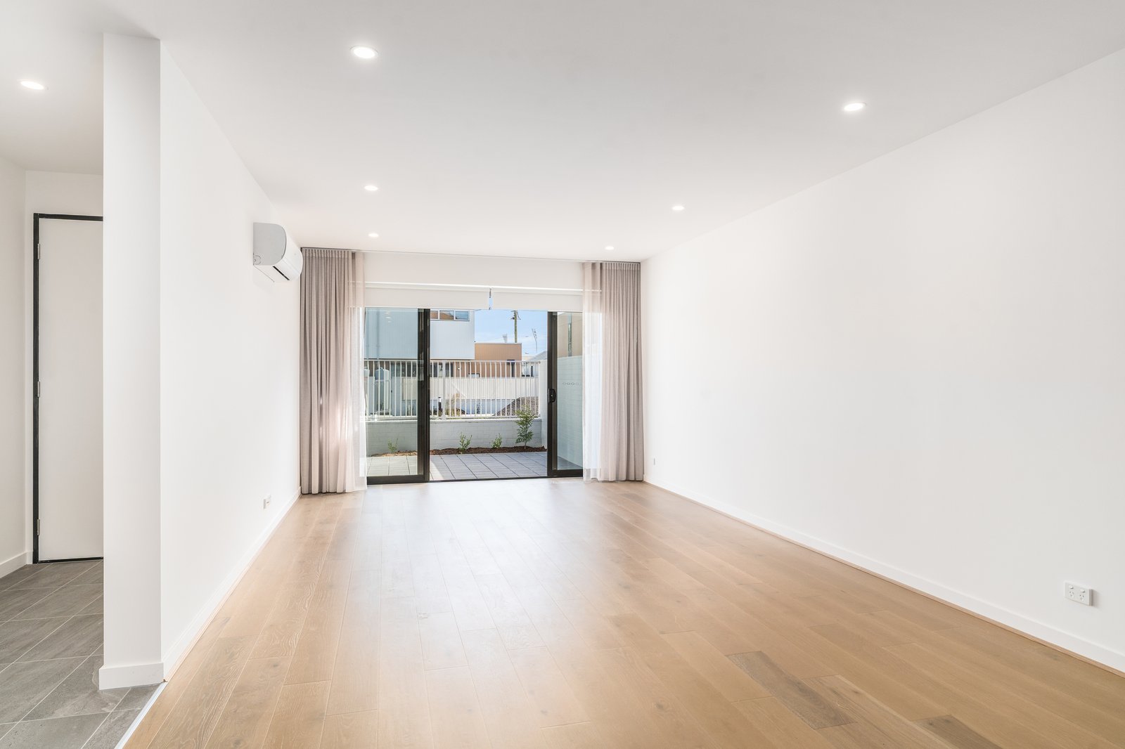 Gallery: 8 Merchant Place