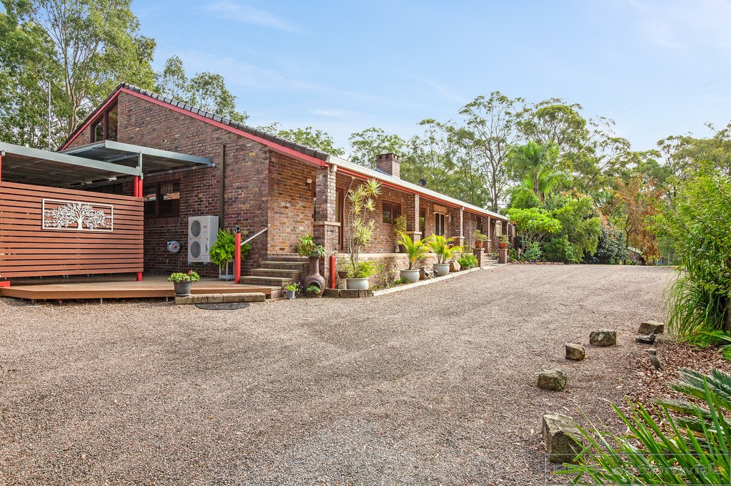 8 Merindah Close BRANDY HILL 3