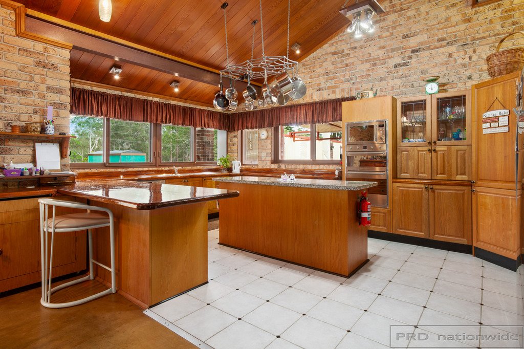 8 Merindah Close BRANDY HILL 11