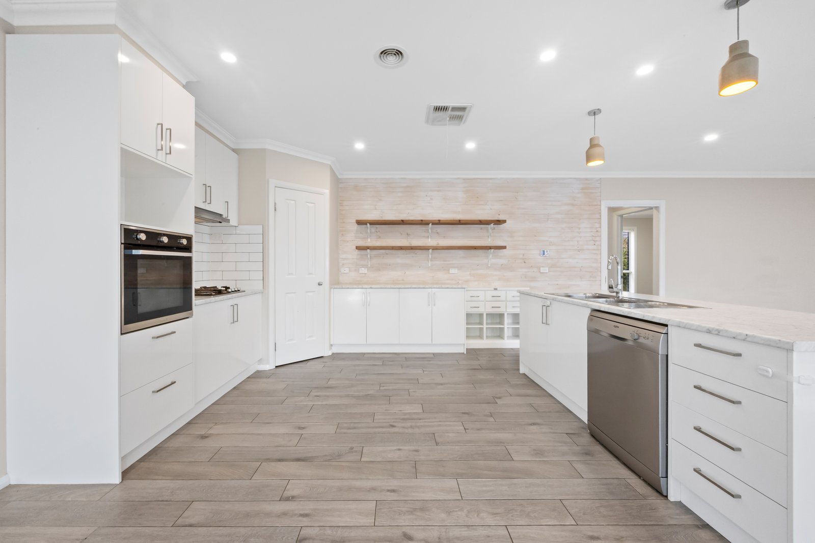 Gallery: 8 Merino Drive