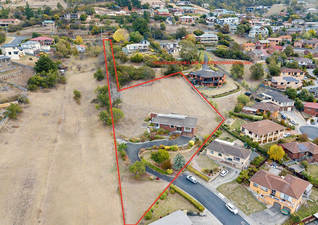 8 Merriwa Street BERRIEDALE 2