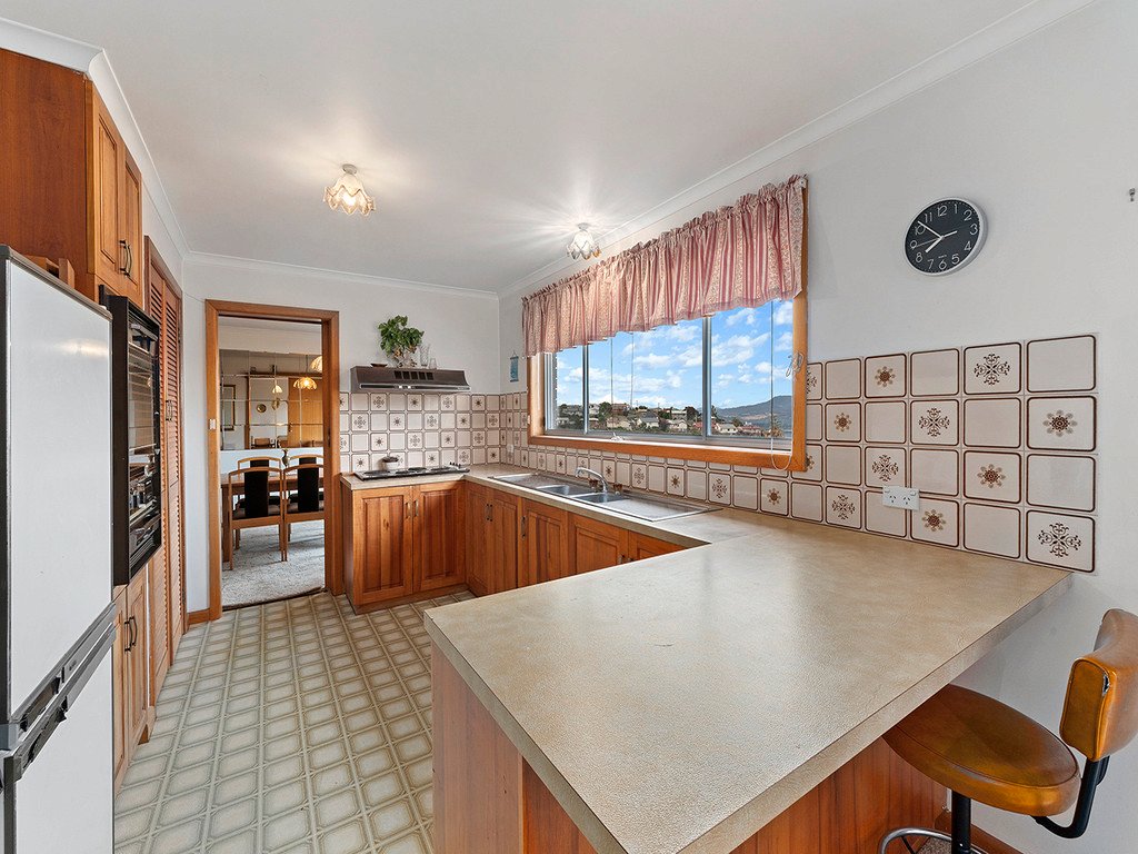 8 Merriwa Street BERRIEDALE 9