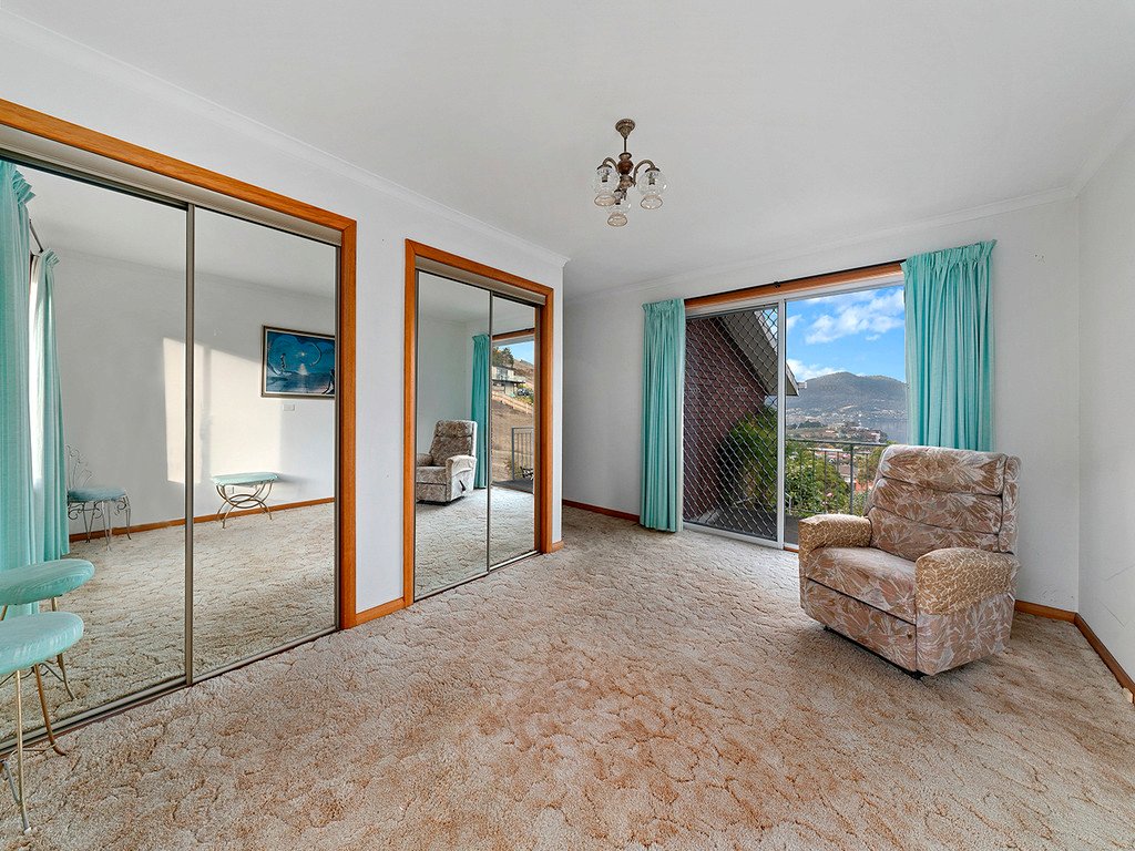 8 Merriwa Street BERRIEDALE 20