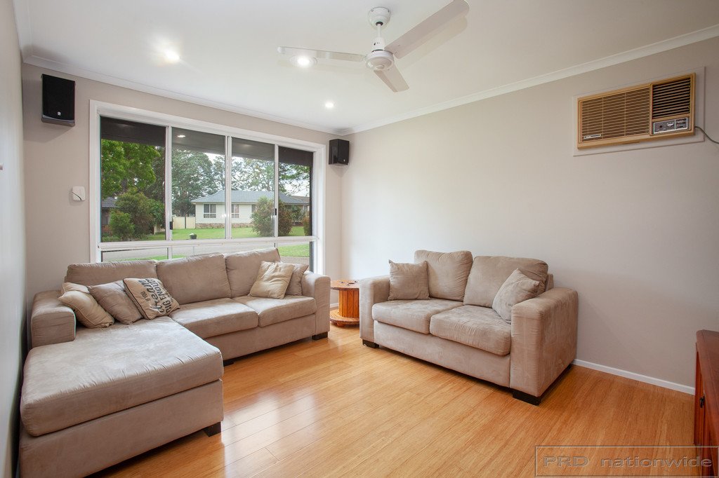 8 Michael Hill Avenue WOODBERRY 3