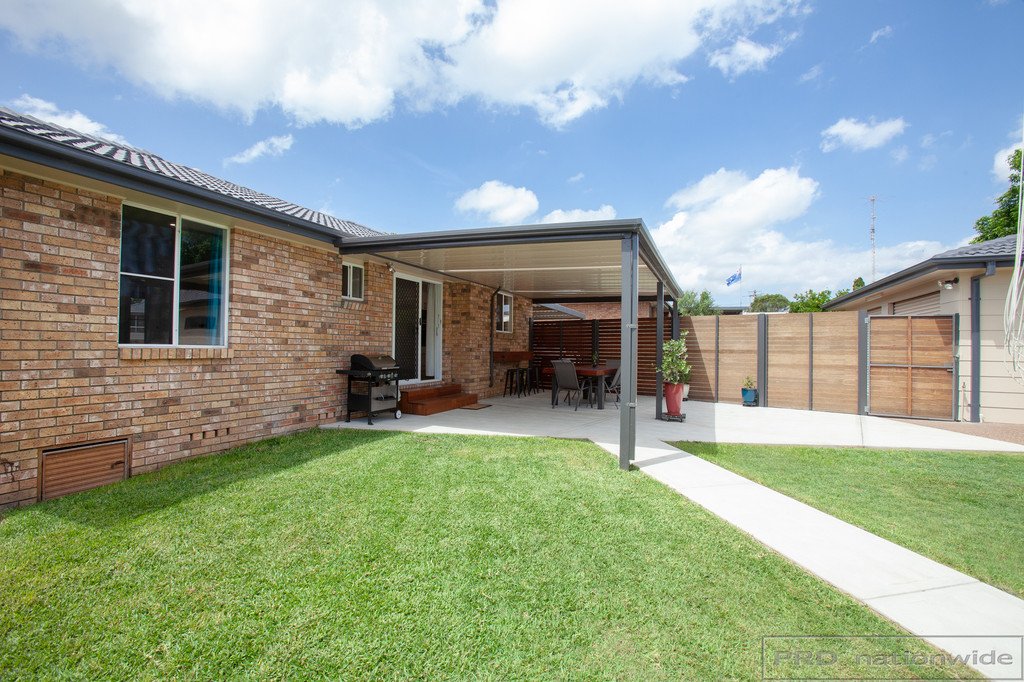 8 Michael Hill Avenue WOODBERRY 15