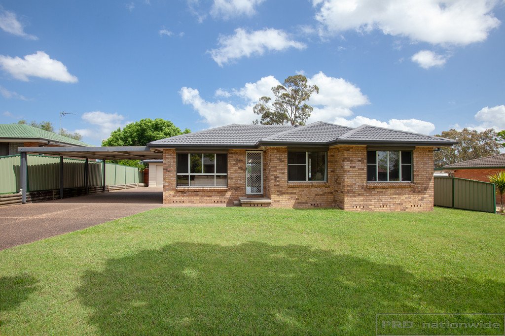 8 Michael Hill Avenue WOODBERRY 18