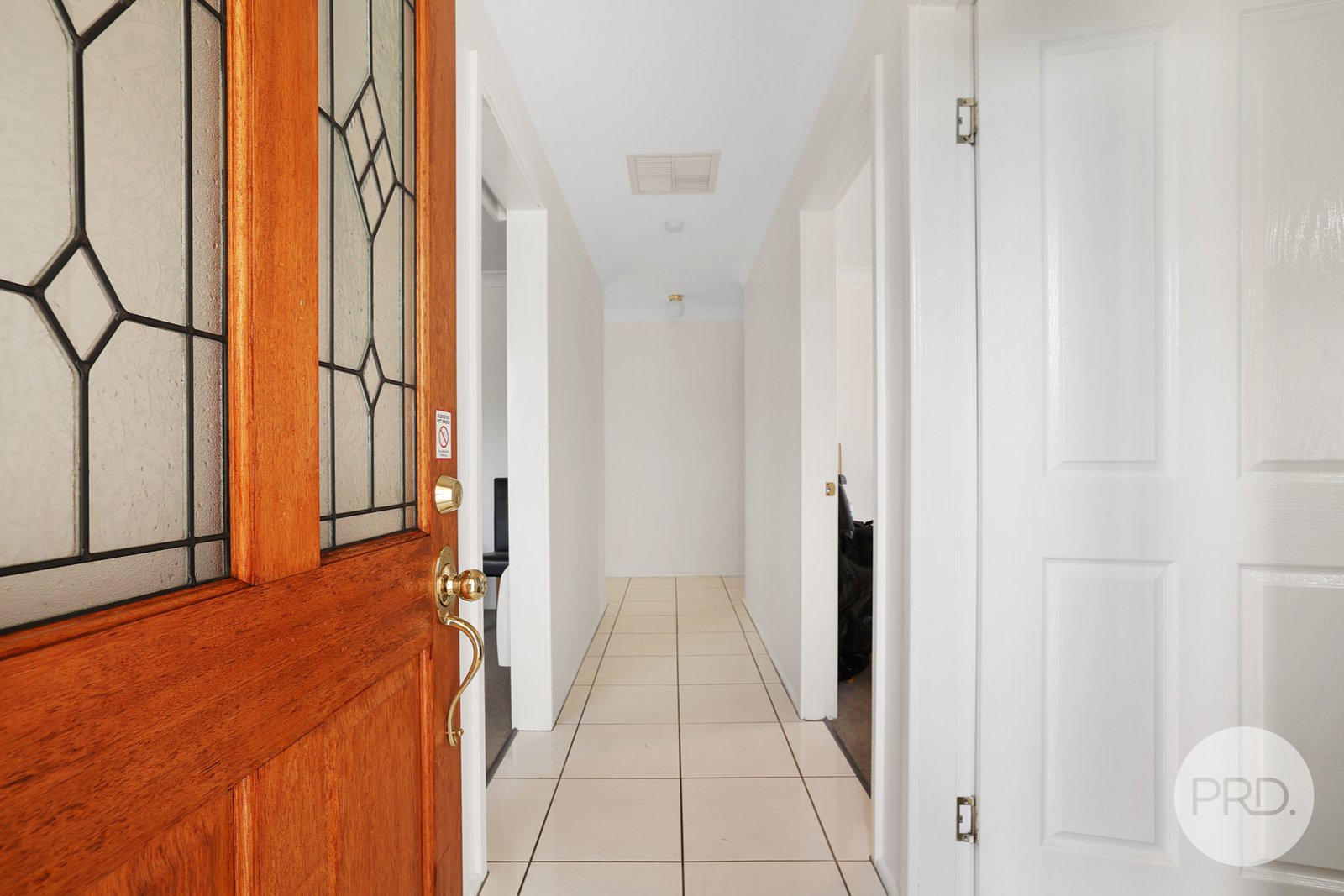 8 Milburn Road TAMWORTH 7