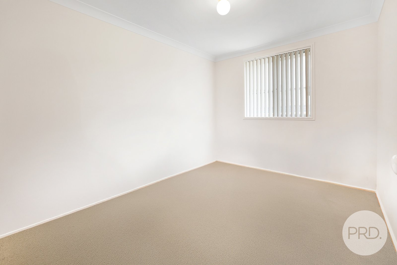 8 Milburn Road TAMWORTH 23