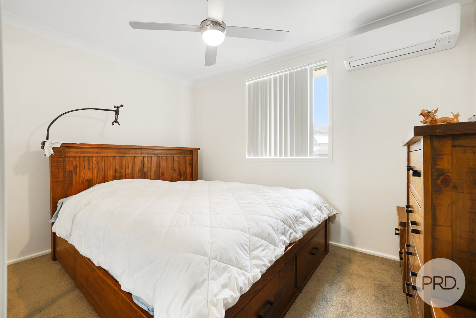 8 Milburn Road TAMWORTH 27