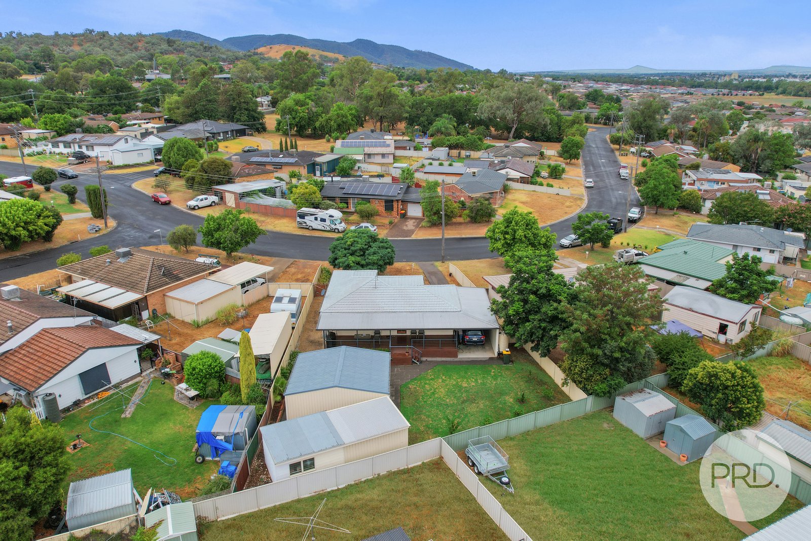 8 Milburn Road TAMWORTH 39