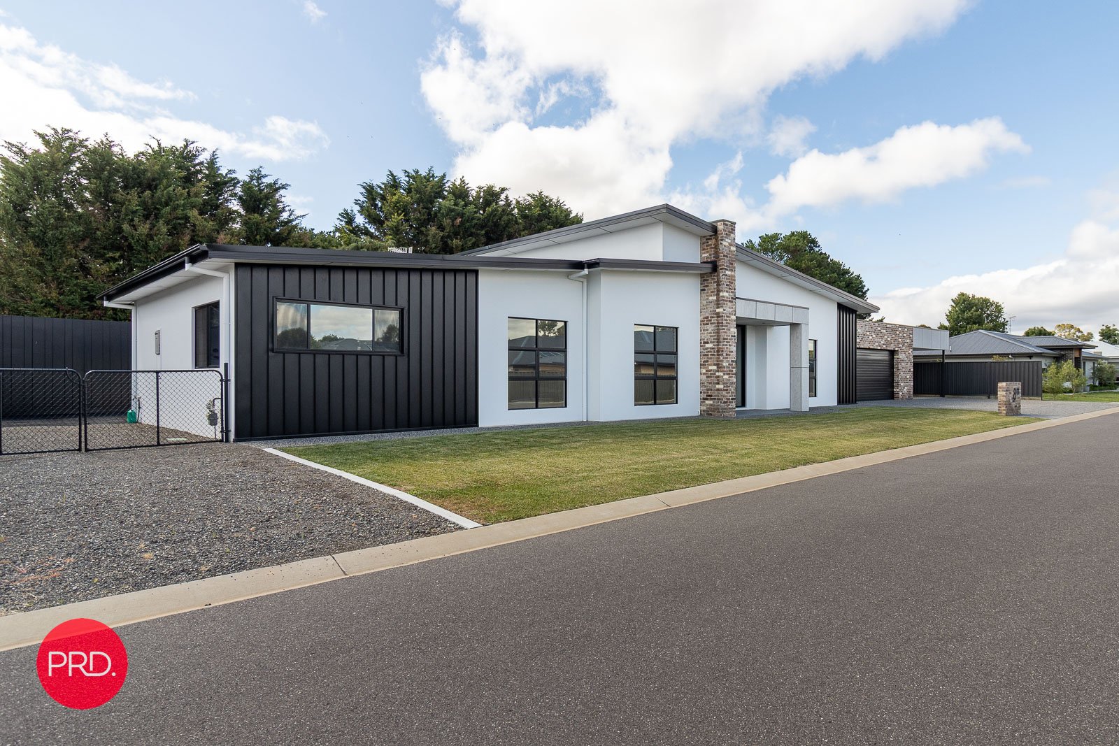 8 Millwood Lane BUNGENDORE 2