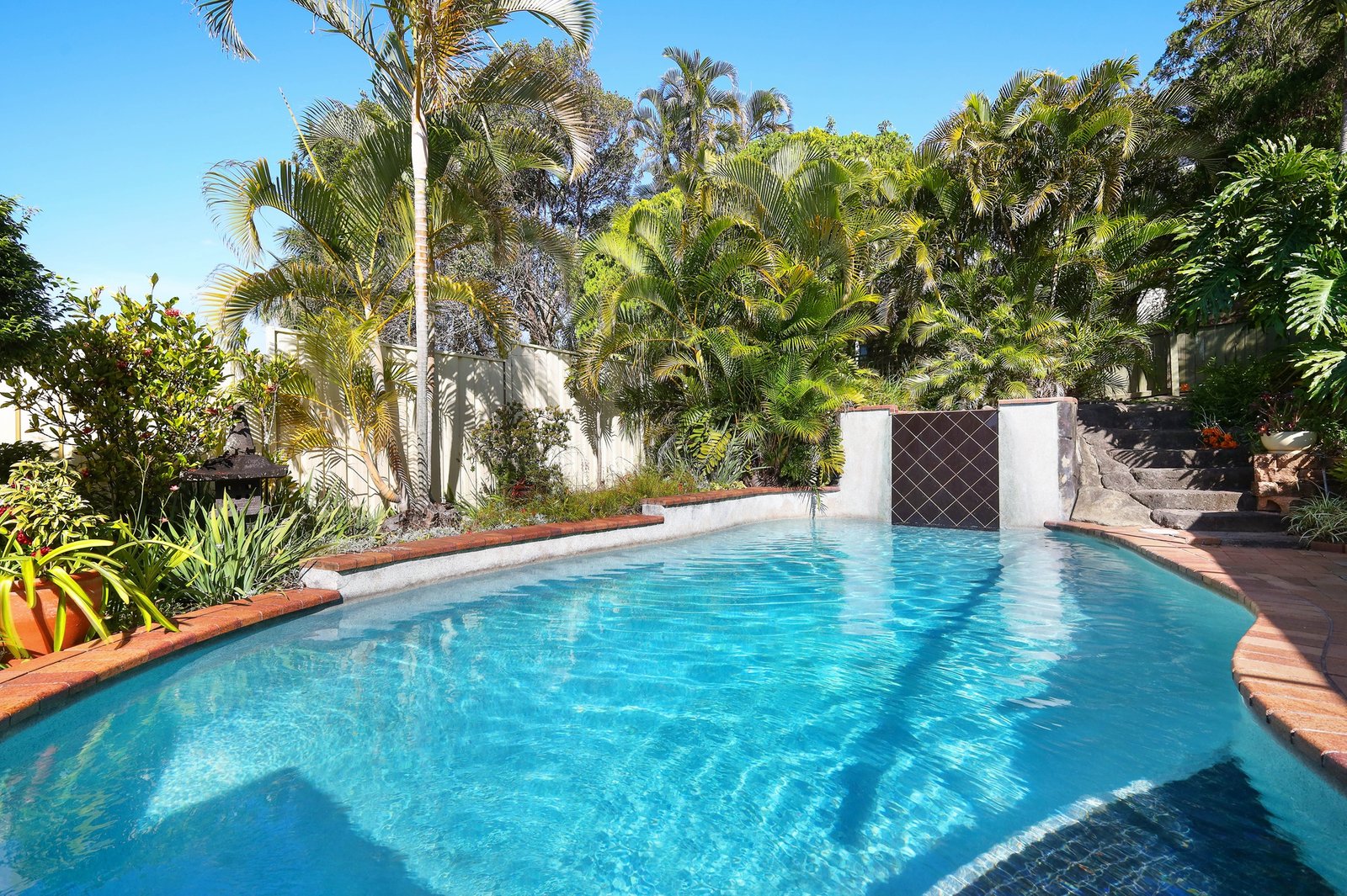 8 Mingaletta Drive ASHMORE 2