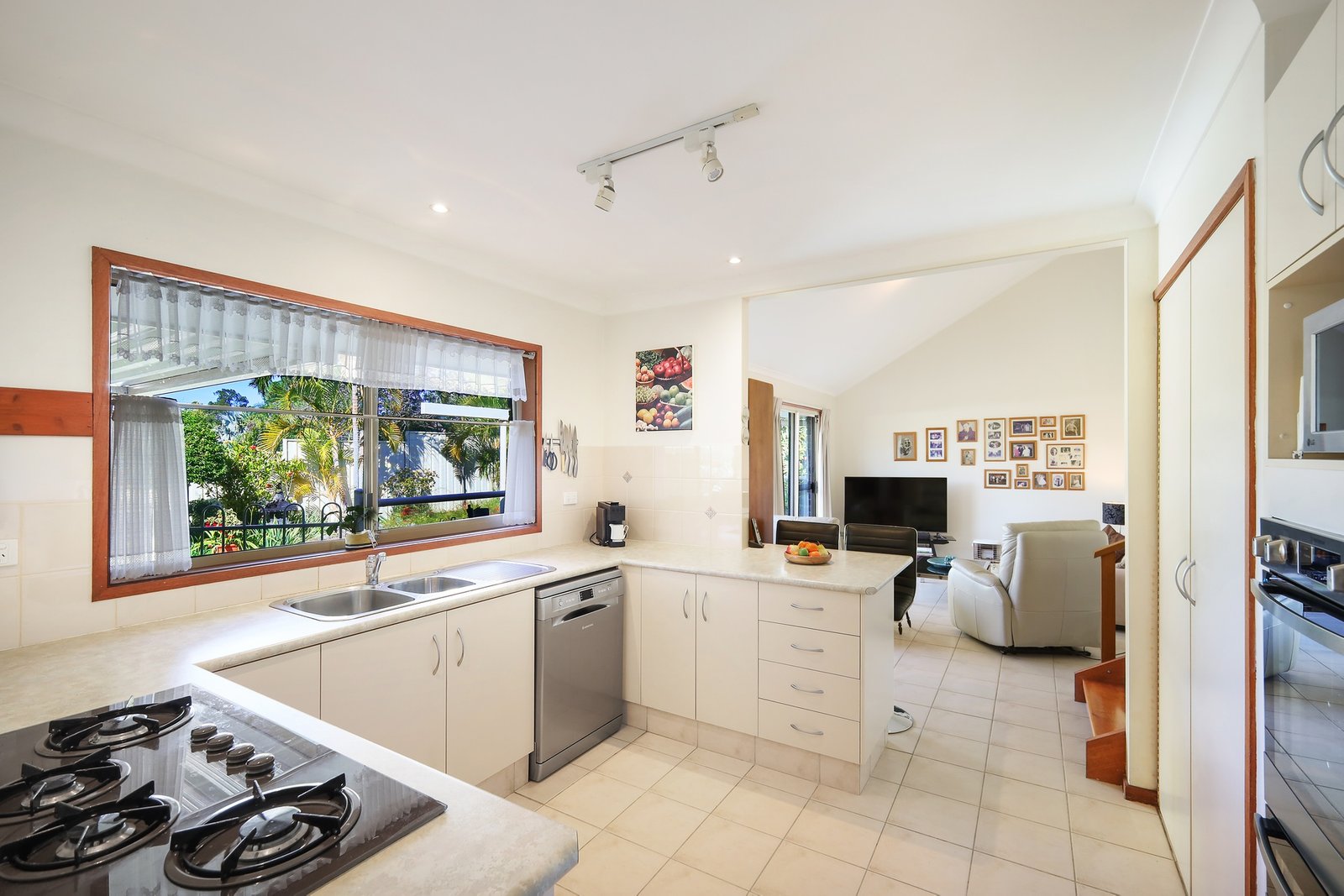 8 Mingaletta Drive ASHMORE 6