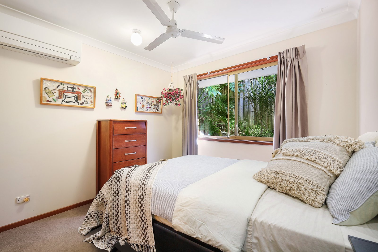 8 Mingaletta Drive ASHMORE 11