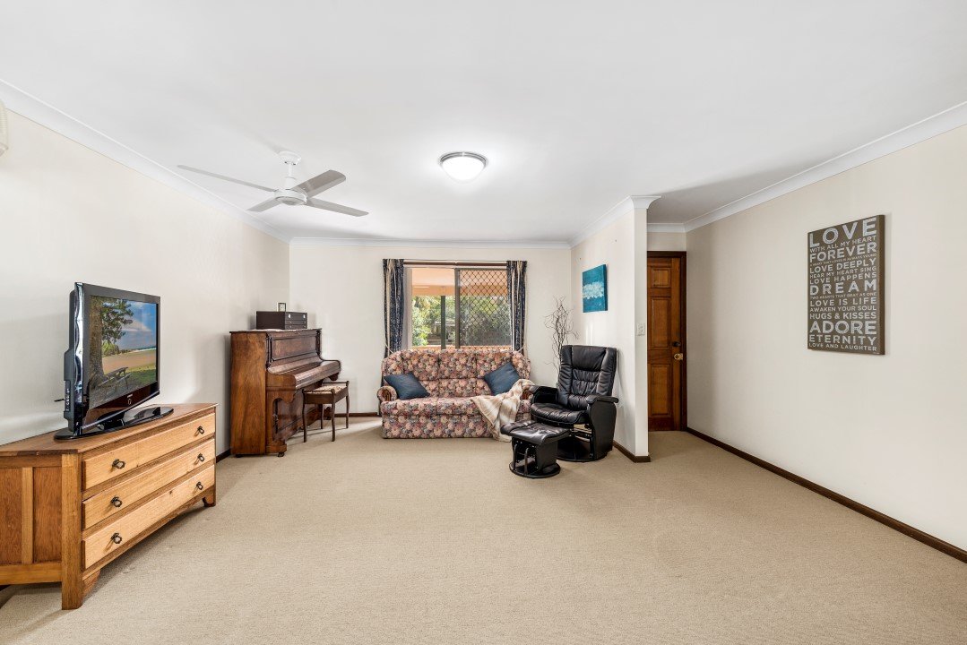 8 Mirroola Crescent TOORMINA 8