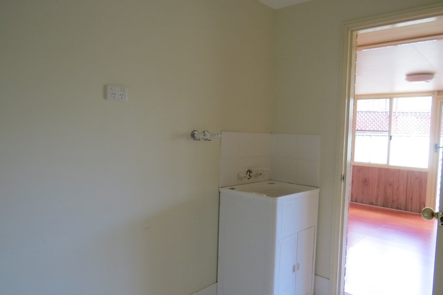 8 Monkley Ave  SALAMANDER BAY 12