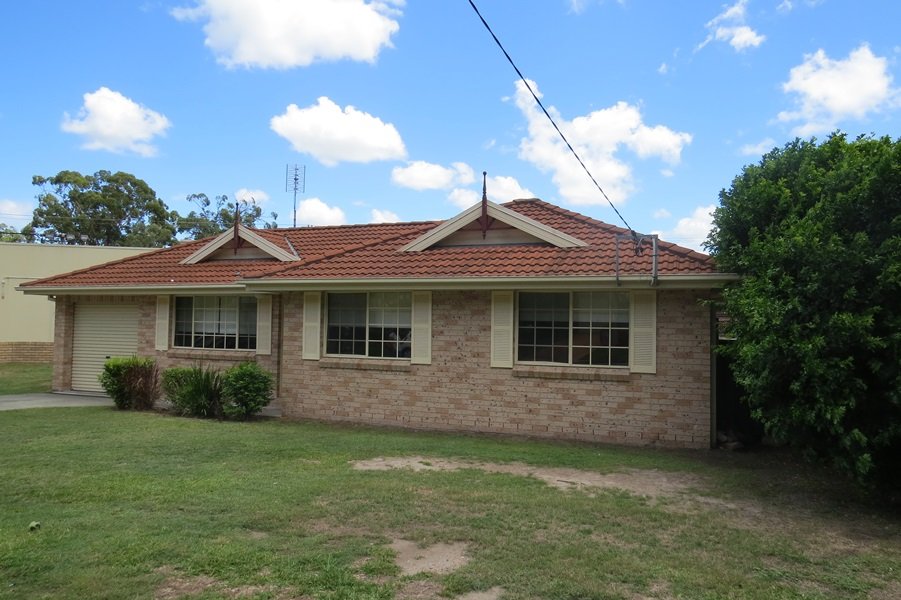 8 Monkley Ave  SALAMANDER BAY 14