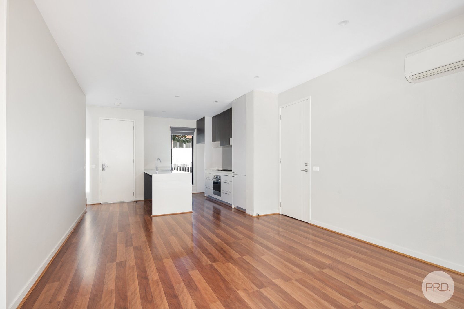 8 Monteith Place LAKE WENDOUREE 12