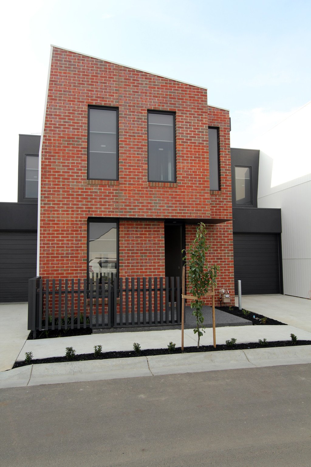 8 Monteith Place LAKE WENDOUREE 13