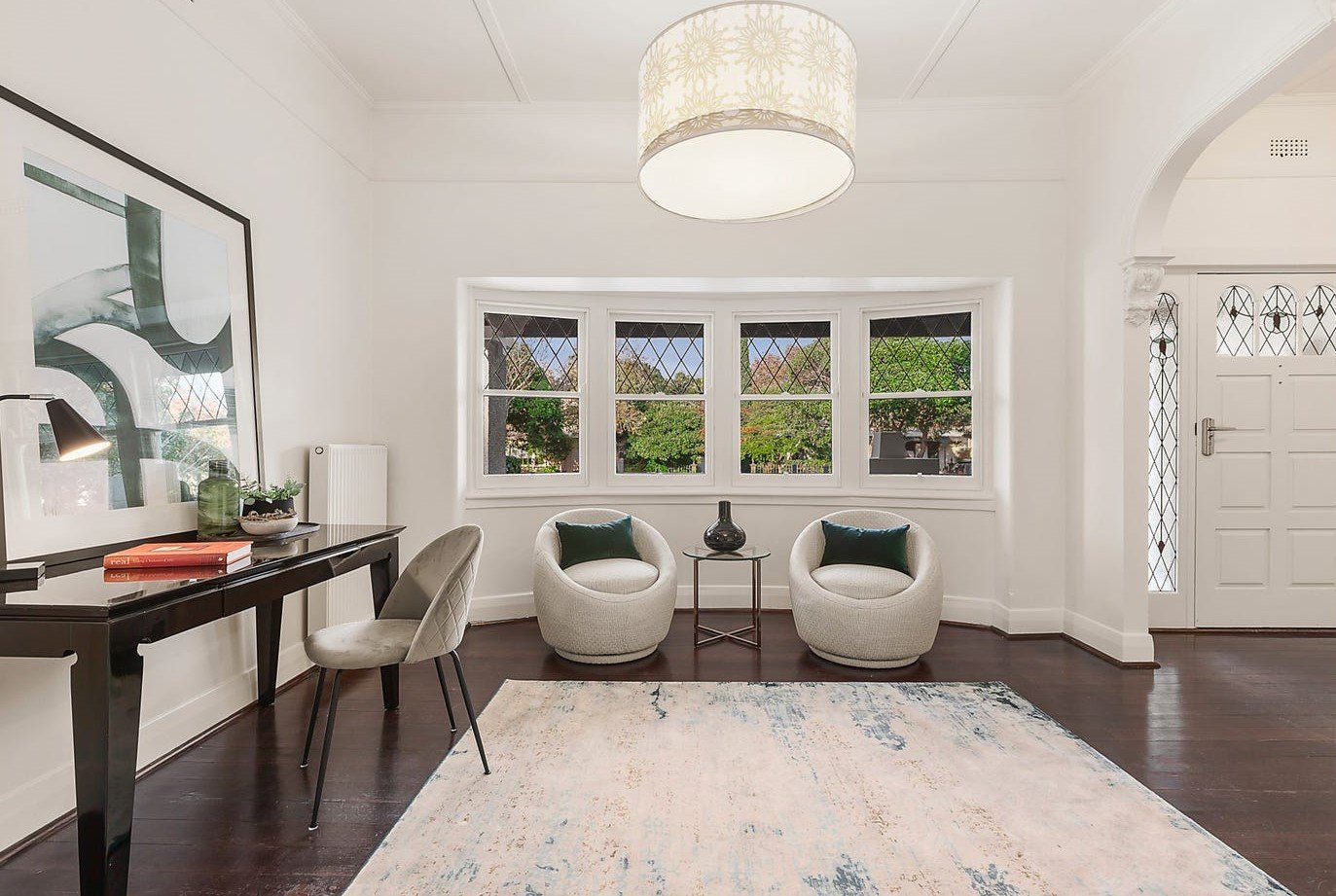 Captivating Elegance in Coveted Precinct