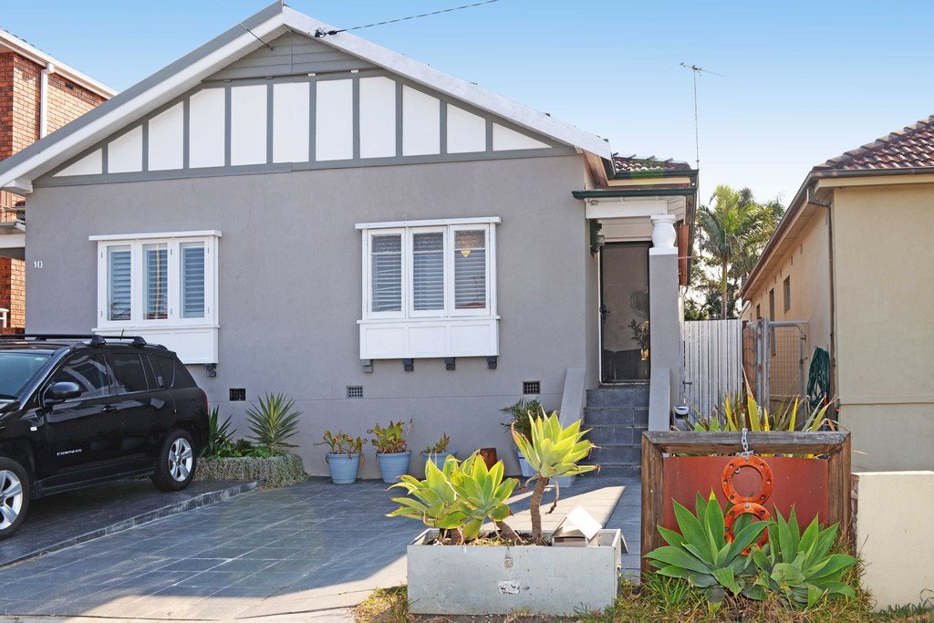 8 Moorina Avenue MATRAVILLE 1