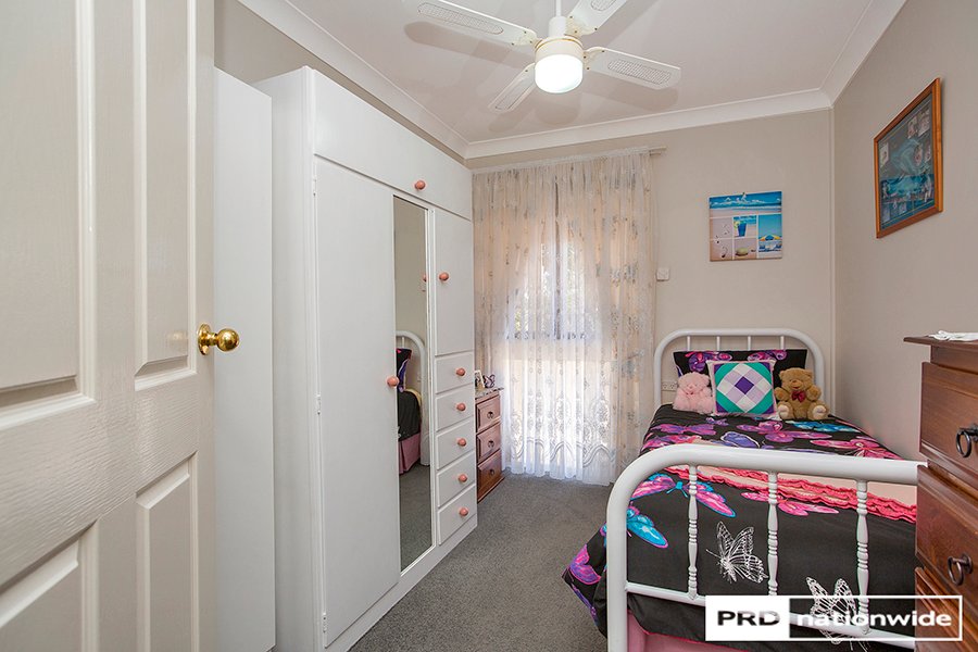 8 Mountview Crescent TAMWORTH 15