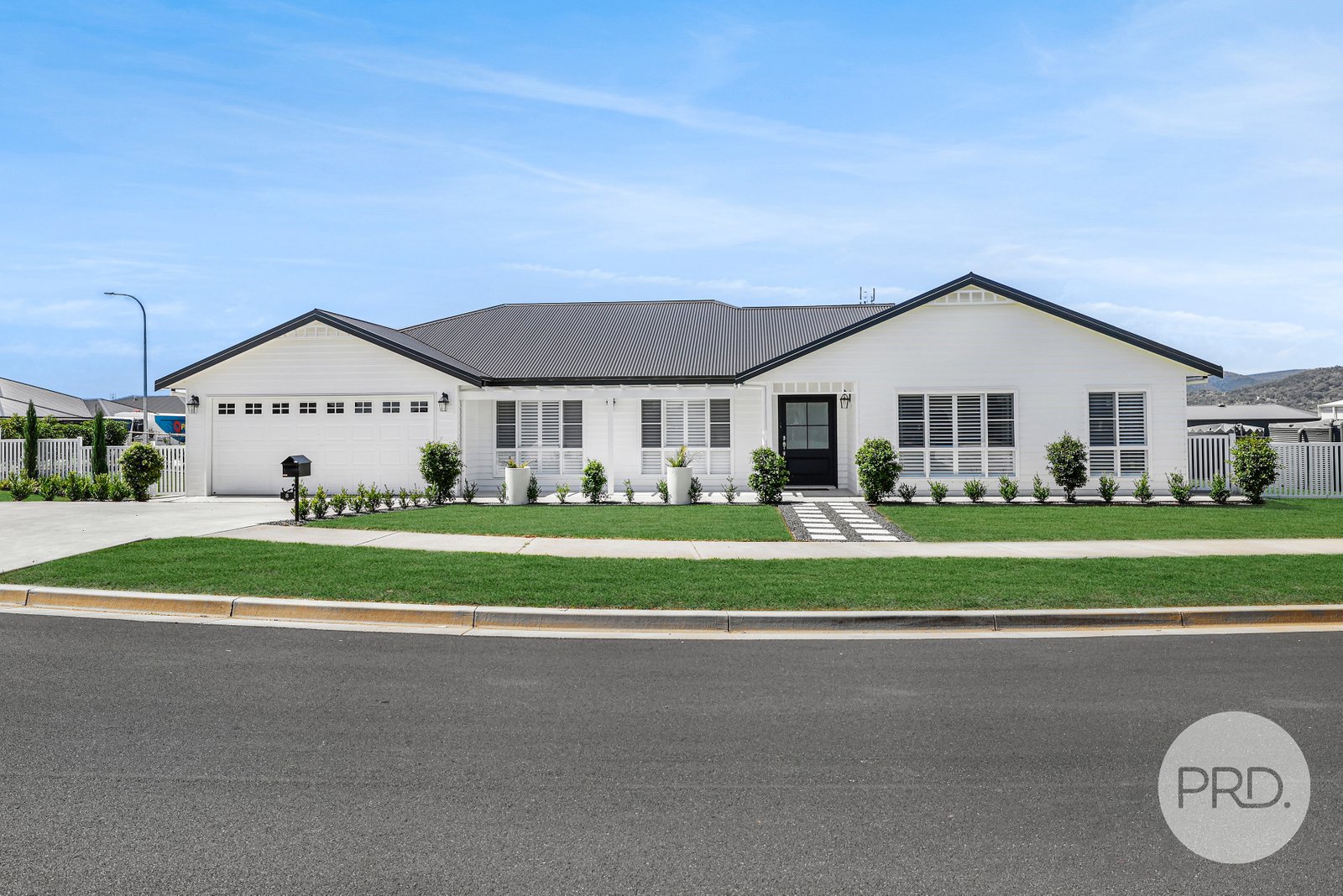 8 Mulga Place TAMWORTH 1