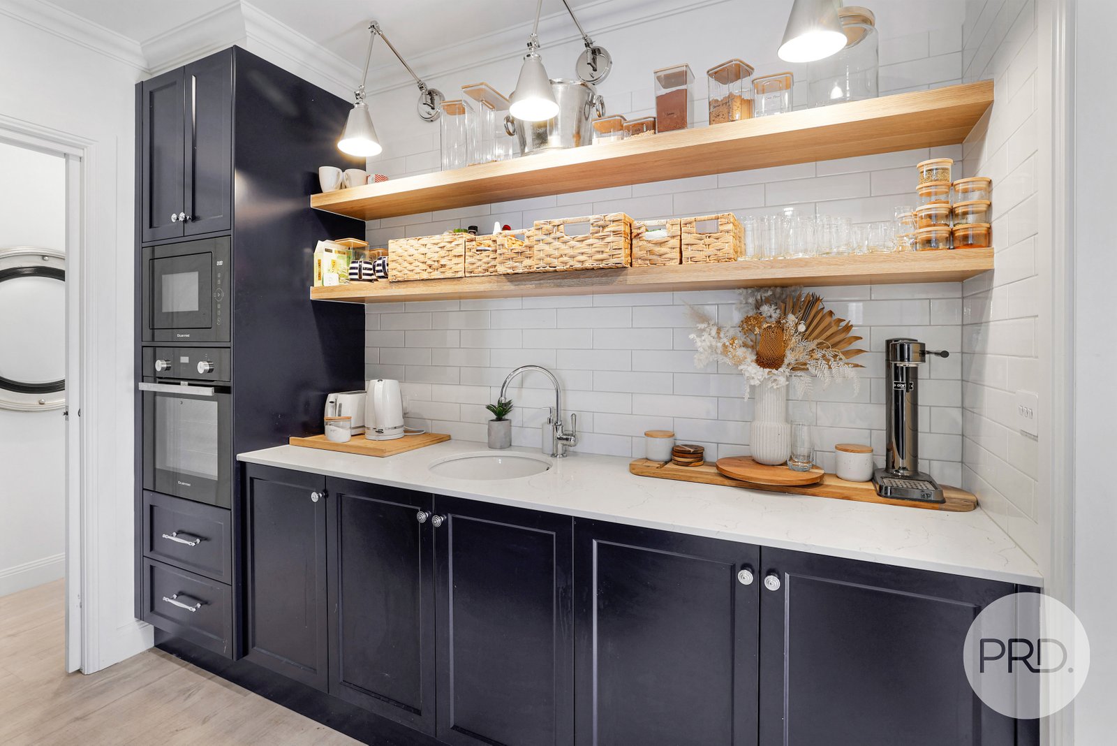 8 Mulga Place TAMWORTH 10