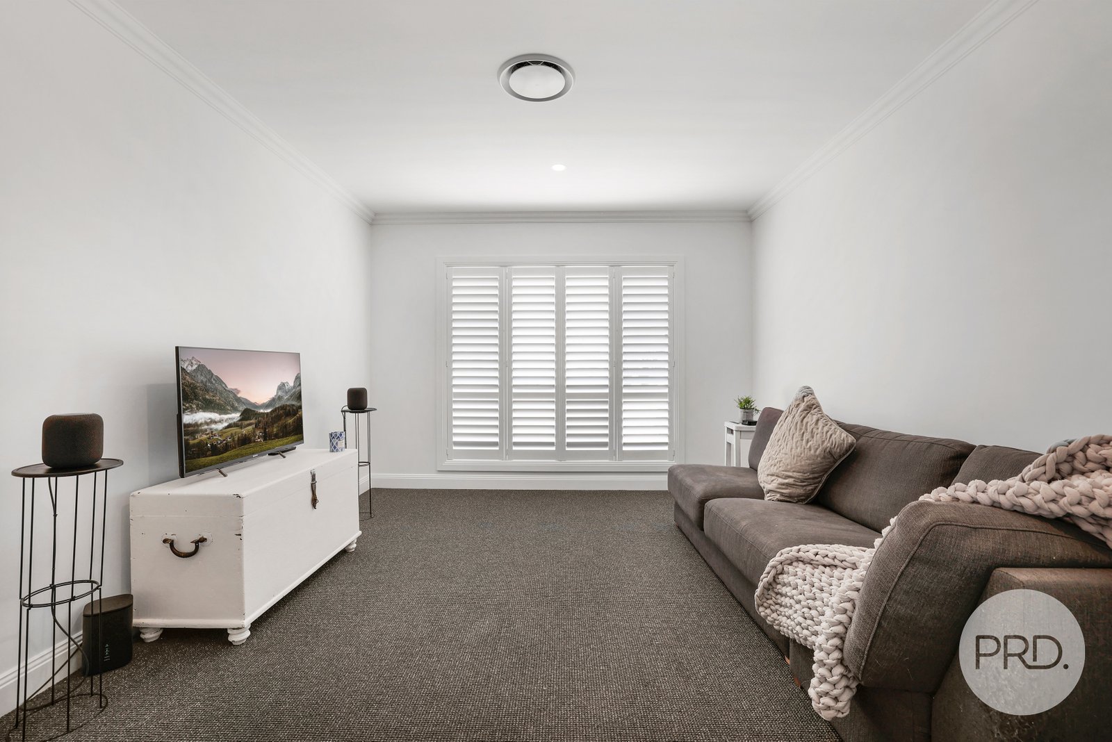 8 Mulga Place TAMWORTH 16