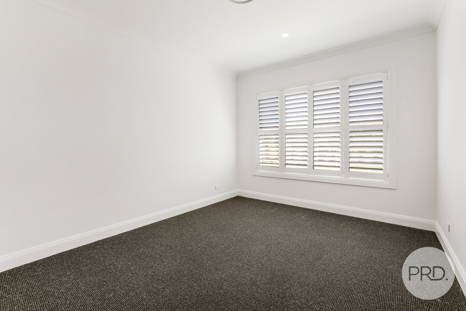 8 Mulga Place TAMWORTH 26