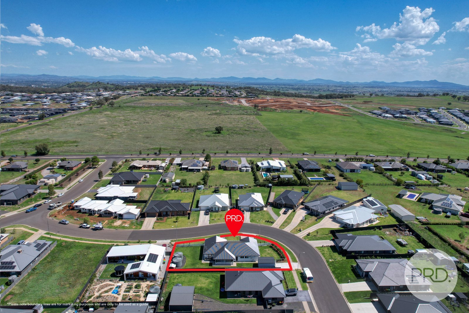 8 Mulga Place TAMWORTH 33