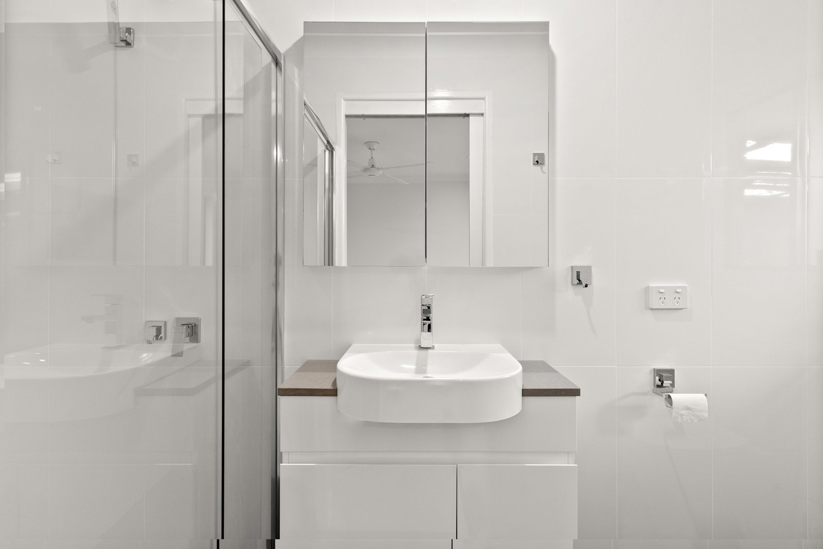 8 Mundurra Avenue OCEAN SHORES 9