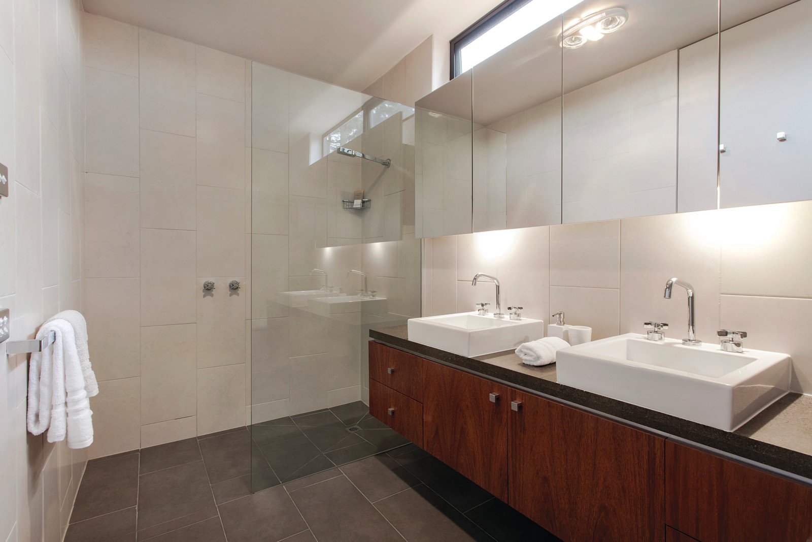 8 Munro Street, Kew East, VIC