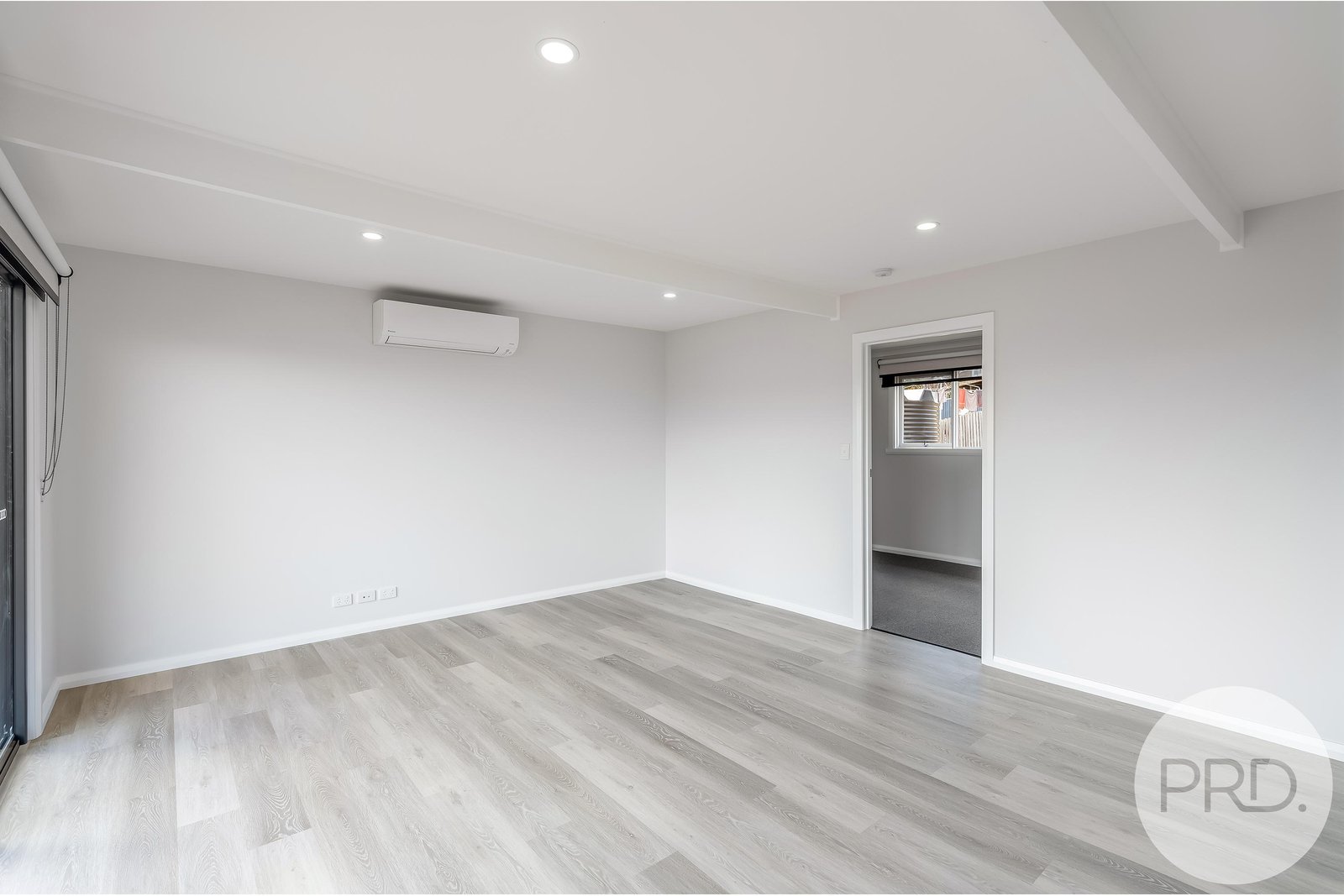 8 Myrica Street PRIMROSE SANDS 10