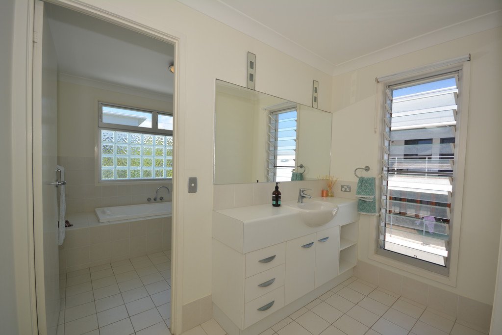 8 Narrabeen St  KINGSCLIFF 11