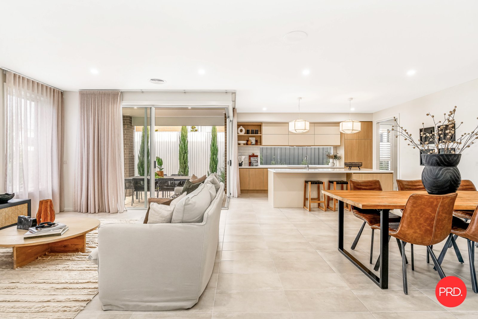 8 Neon Crescent STRATHFIELDSAYE 3