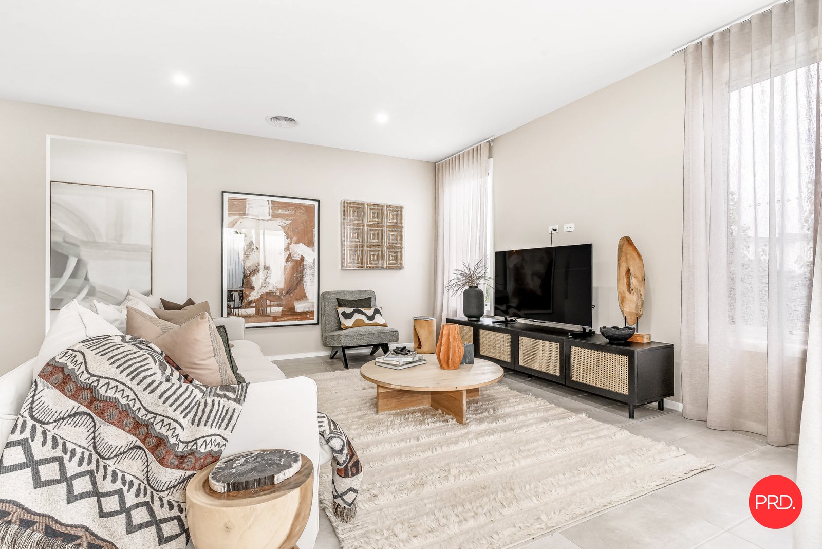8 Neon Crescent STRATHFIELDSAYE 11